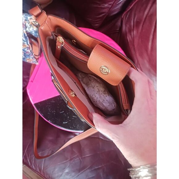 Nanette Lepore Lauren solid bucket with two gifts in ginger new with tags - Picture 4 of 4